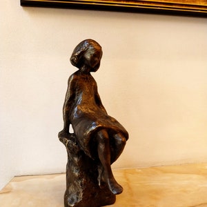 Realistic bronze sculpture,bronze statue of A little girl,Limited edition, Sculptural miniature of a seated little lady