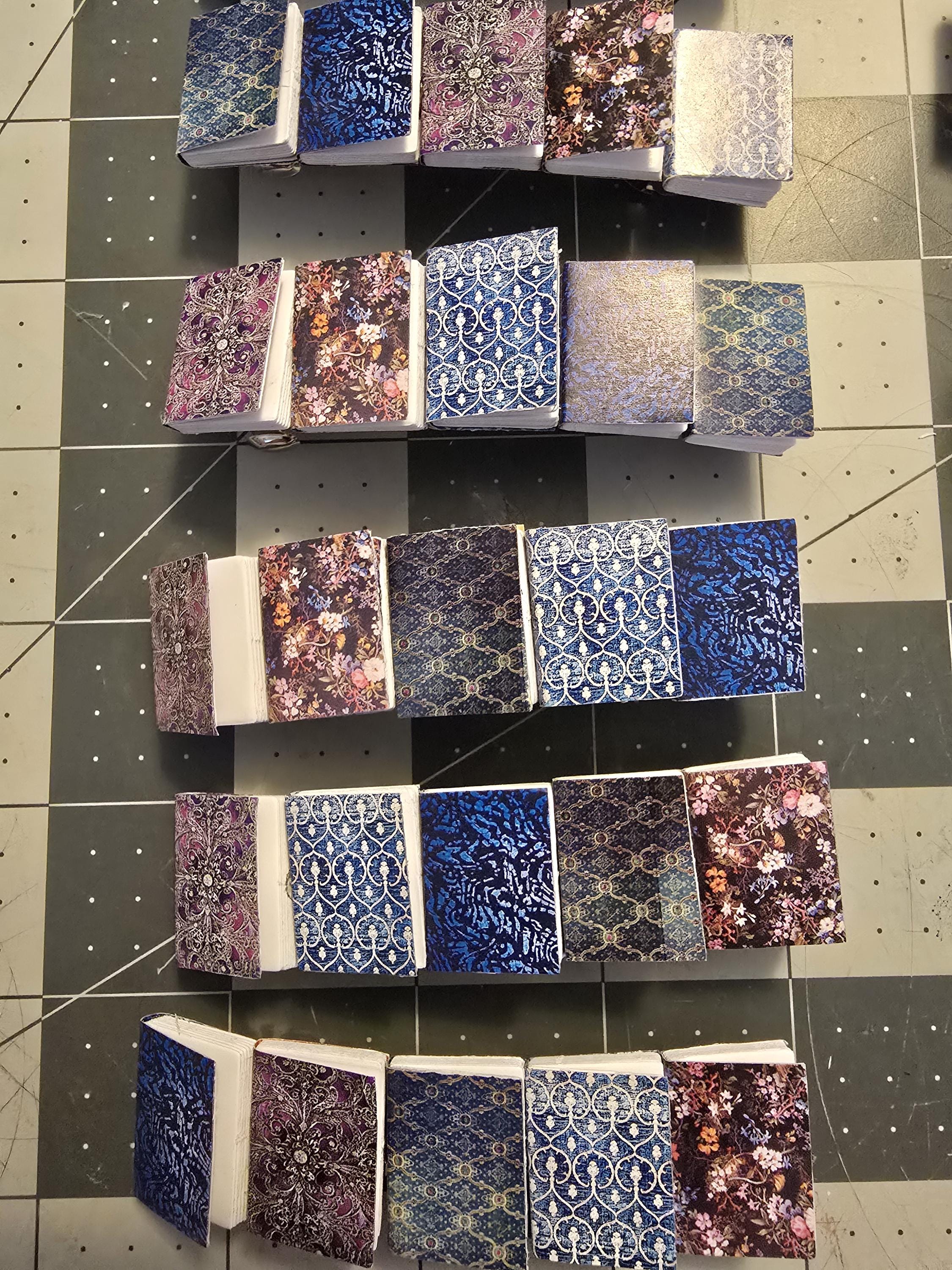 Miniature Book Barrette / hand-assembled / book lover / gift / teacher / librarian / book club / Hair accessory / color variations - Thumbnail 5