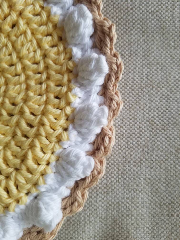 Lemon Cream Pie Hotpad / yellow / potholder / cotton / yarn / crochet / kitchen decor / pie / handmade - Thumbnail 4