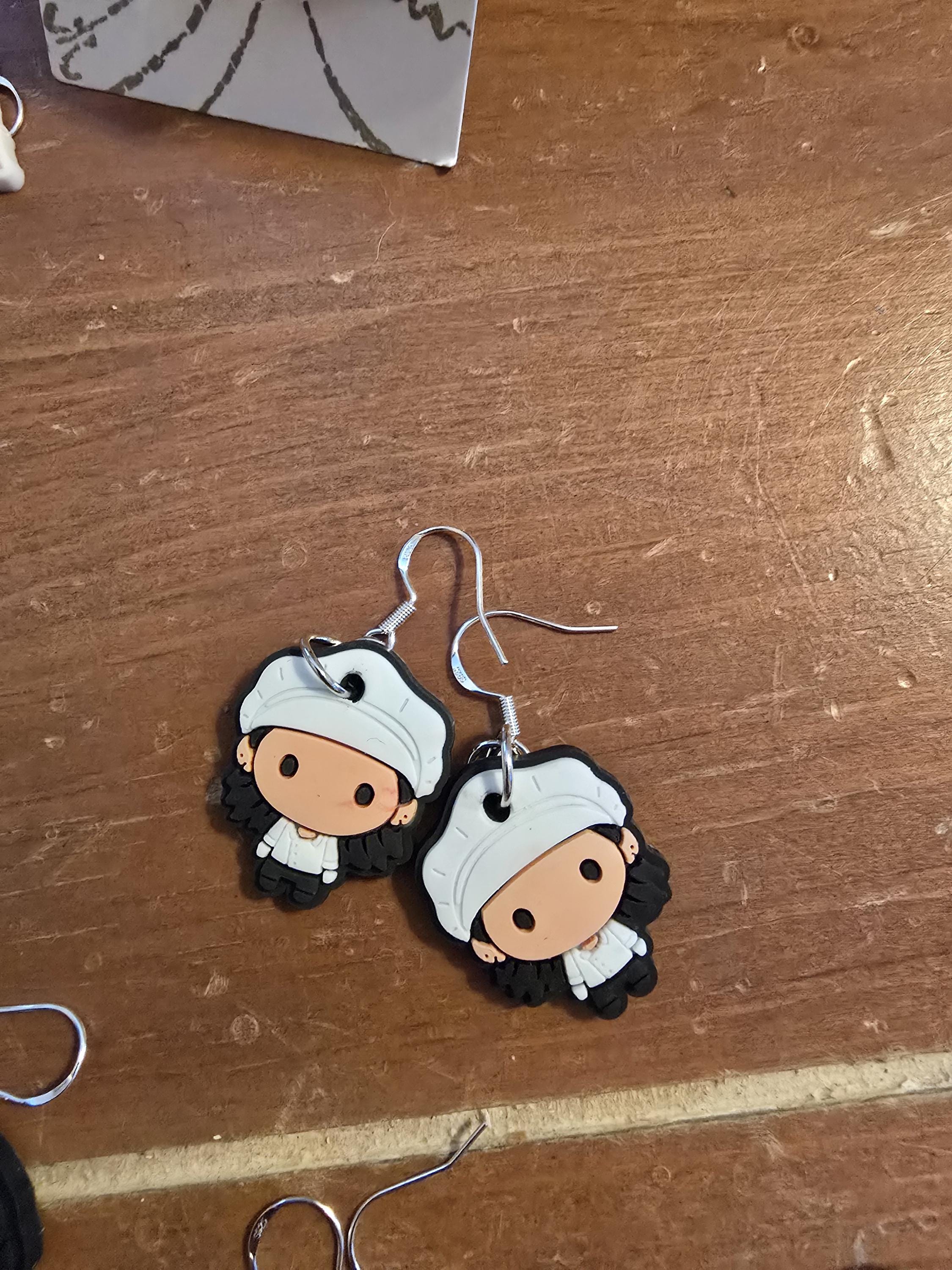 FRIENDS Novelty Earring / lightweight / rubber charm / nickel free / fish hook / Monica / Chandler / Ross / Joey / Phoebe / Rachel / Pick 2 - Thumbnail 7