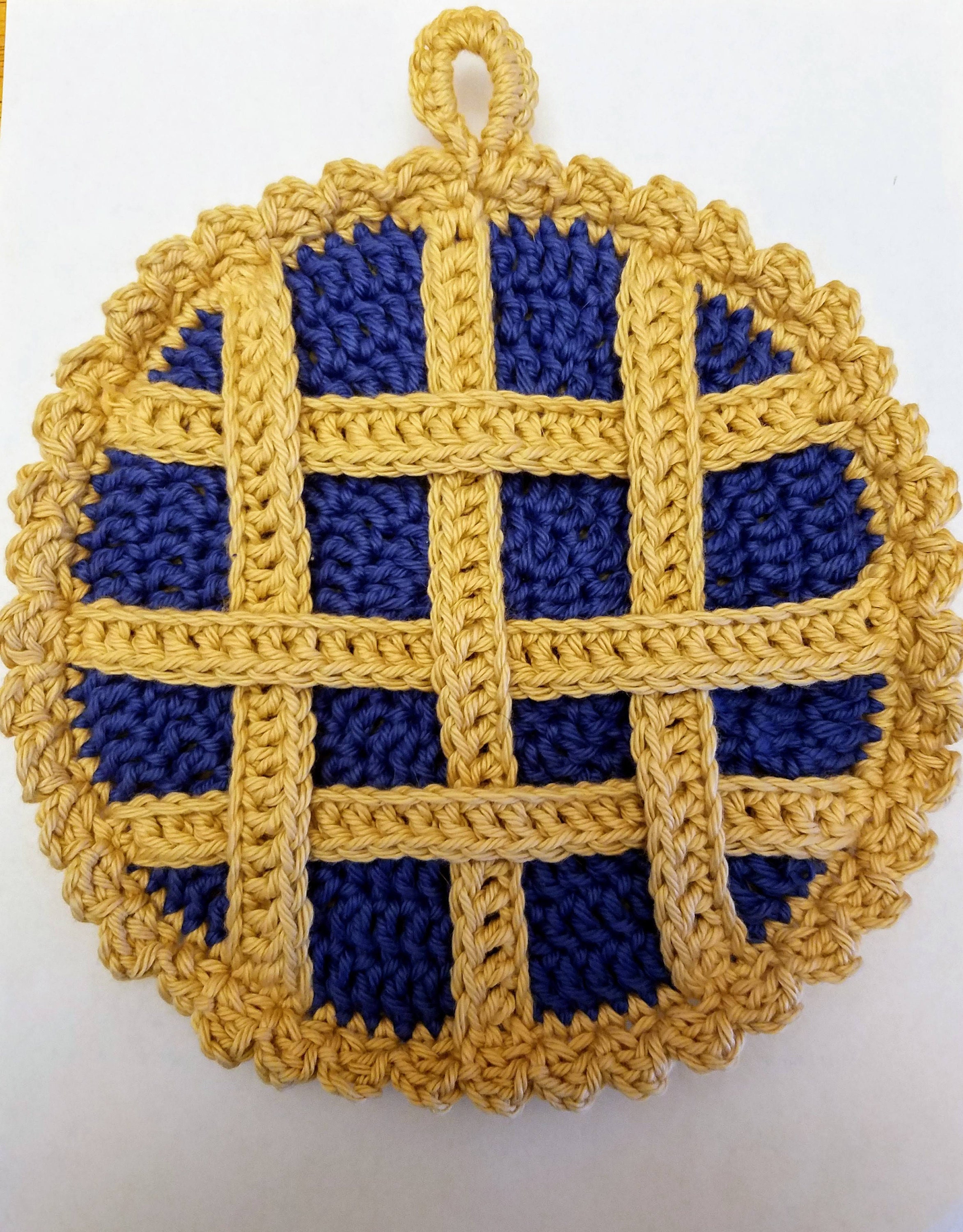 Blueberry Pie Hot Pad / cotton yarn / lattice / handmade / kitchen decor / blue / crochet / Pie / potholder - Image 1