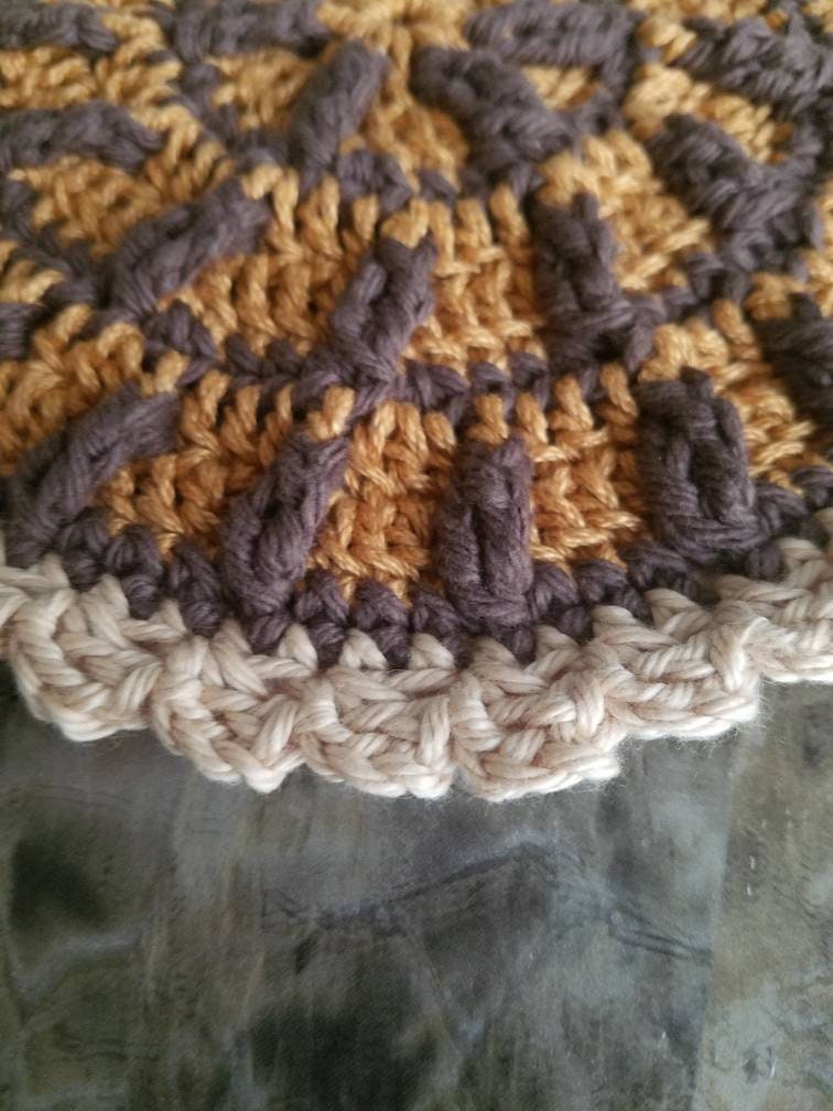 Pecan Pie Potholder / crochet / cotton yarn / hotpad / kitchen decor / fall / pecan / southern - Thumbnail 5