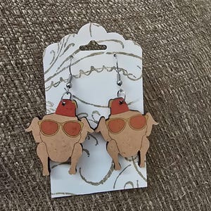 Thanksgiving Turkey Earrings / Sit com Character Earrings / pop style/ 90s / 00&#39;s / TV / FRIENDS / turkey icon / humor / friendsgiving