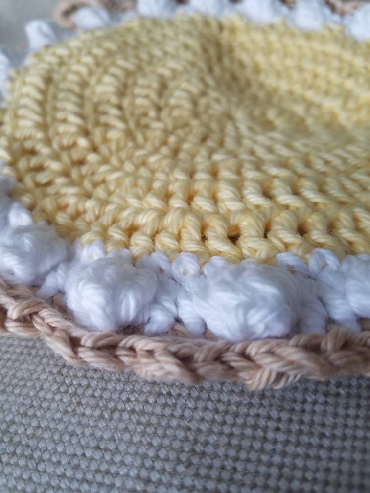 Lemon Cream Pie Hotpad / yellow / potholder / cotton / yarn / crochet / kitchen decor / pie / handmade - Thumbnail 5