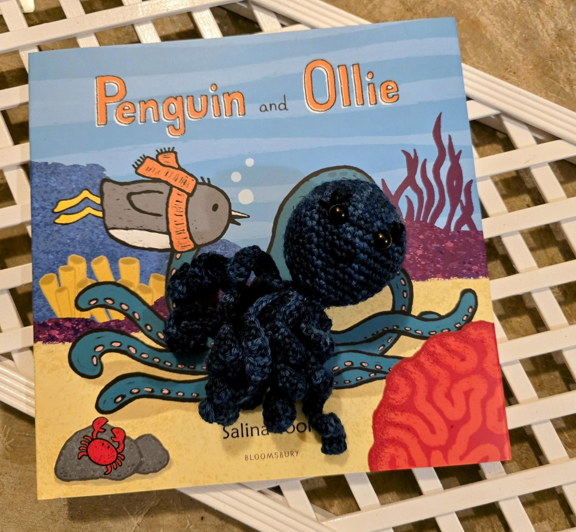 Penguin and Ollie book w/ handmade Ollie Octopus /Salina Yoon/ crochet /handmade / book character / teal / octopus stuffie / children's book - Thumbnail 3