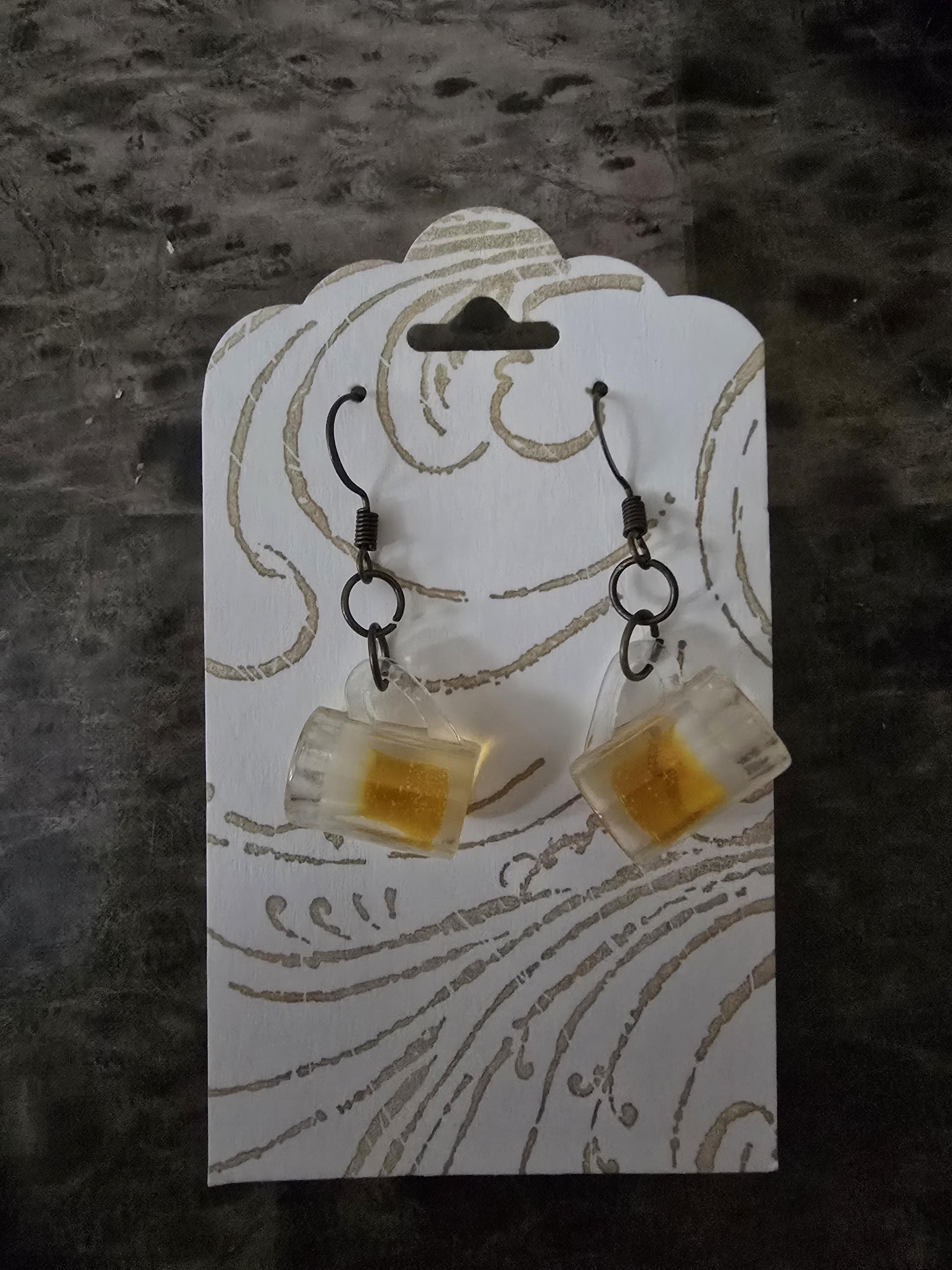 Pretzel and Beer Earring / acrylic / Fall icons / nickel free / fish hook / Oktoberfest / German / Beer stein / Thanksgiving - Thumbnail 3