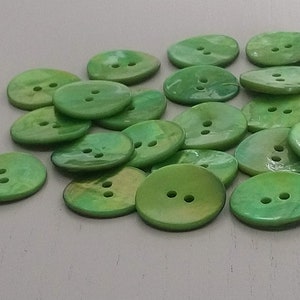 20mm, 15mm or 11mm Green Mother of Pearl Buttons - Choice of Pack Size