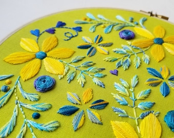 簡単な黄色の花の刺繍デザイン PDF、モダンな手刺繍のデジタル