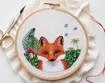 Red fox hand embroidery kit, DIY hoop art