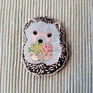 Hedgehog enamel needle minder for cross stitch, rose gold enamel magnet for hand embroidery needles, cross stitch accessories, sewing notion