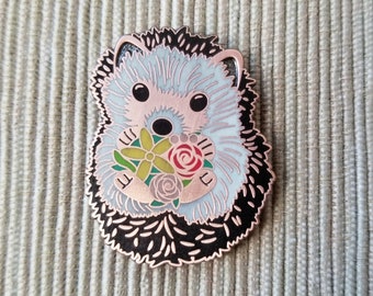 Hedgehog enamel needle minder for cross stitch, rose gold enamel magnet for hand embroidery needles, cross stitch accessories, sewing notion