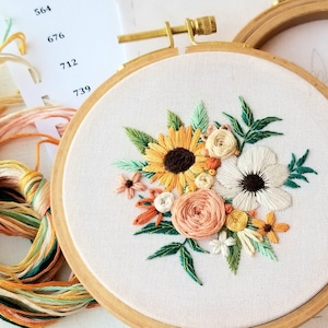 DIY mini beginner embroidery kit, small floral embroidery project with online video tutorial