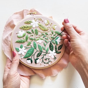 Beginner floral embroidery kit &quot;Blissful Blooms&quot;, feminine fiber art craft project with printed fabric, needles, floss & hoop