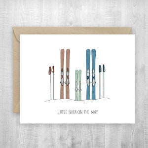 Baby Ski Card, tarjeta de felicitación, esquí, esquiador, nuevo bebé, bebé personalizado, 5x7, montañas, familia de esquí, anuncio de bebé, bebé de invierno, recién nacido