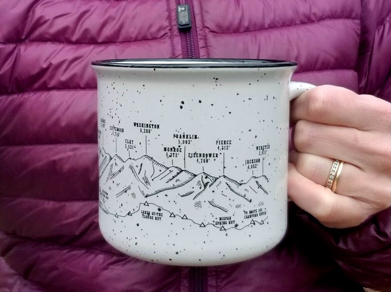 Taza de fogata Presidential Traverse - Regalo de las montañas de New Hampshire (Cerámica de 15 oz) imagen 6