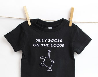 Infant tshirt silly goose on the loose, Kids black t shirt, Homesteading shirt, Farming tee, Goose shirt, Silly goose, 6 mo, 12 mo, 18 mo