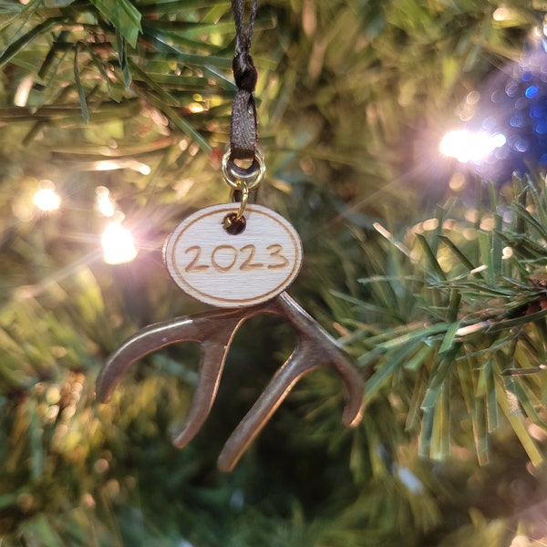 Antler 2023 Deer Hunting Christmas Ornament