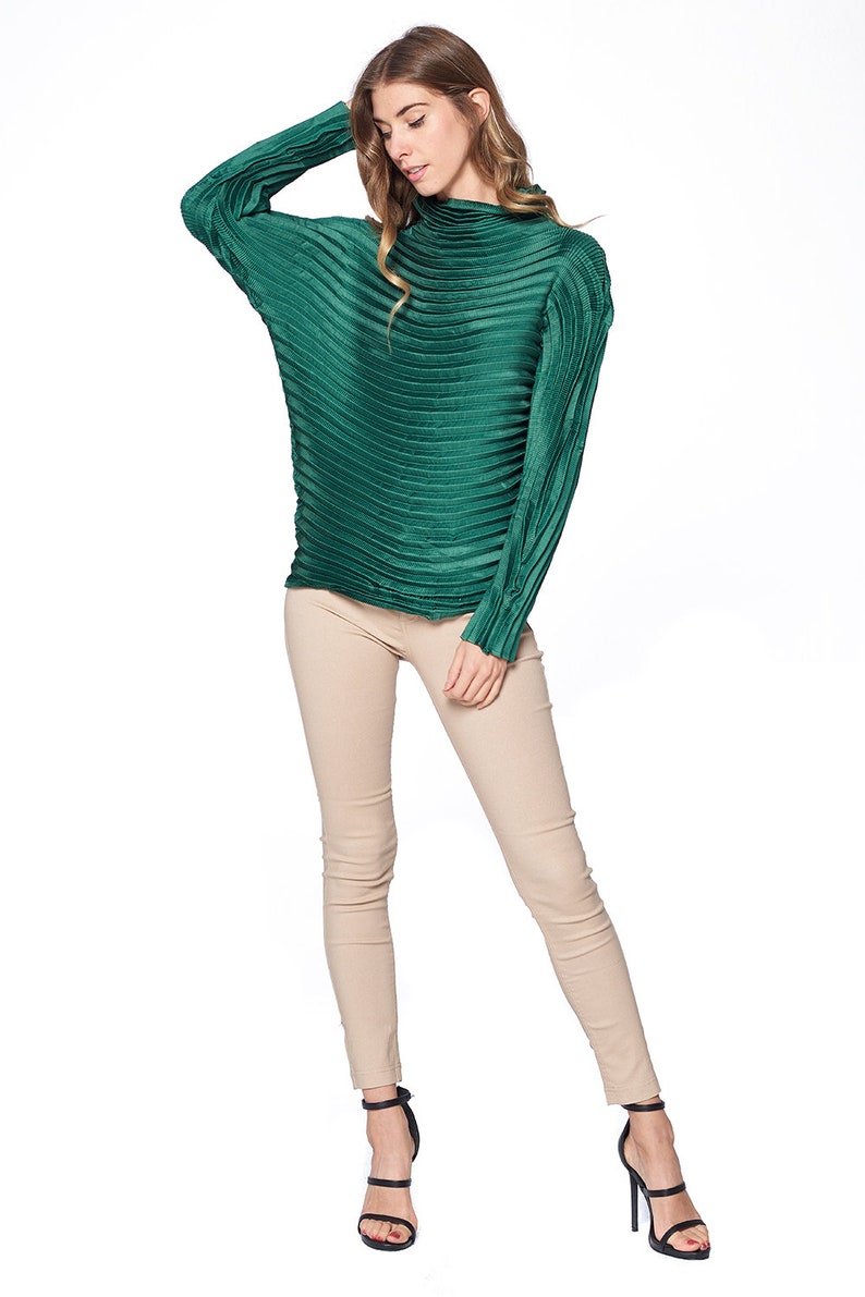 Pleated Diara Top Green L474-2