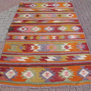 Colorful Bohemian Kilim Rug 5x8 - Vintage Turkish Kilim - Living Room Rug