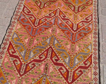 Vintage Handwoven Kilim Rug 3x5: Tribal Boho Decor, Natural Wool