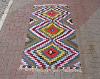 Vintage Kelim Teppich: Handgefertigter Boho Teppich aus Wolle (100cm x 160cm)