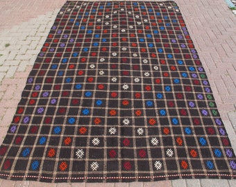 Vintage Turkish Kilim Rug: Large Geometric Wool Carpet (6.2 x 9.5 ft)