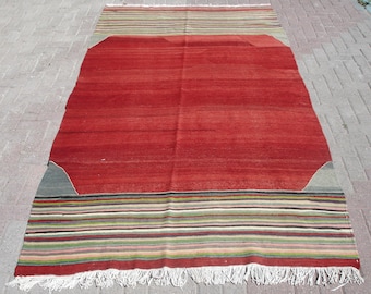 Large Red Bohemian Kilim Rug: Vintage Turkish Wool Area Rug (5.2 x 9.4 ft)