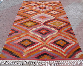 Vintage Turkish Kilim Rug 7x10: Handwoven Wool Diamond Design