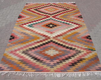 7x9 Vintage Turkish Kilim Rug - Handwoven Geometric Bohemian Rug for Living Room