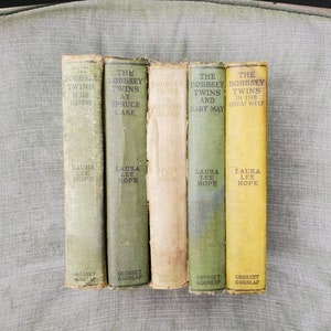 The Bobbsey Twins set of 5 hardcovered books by Laura Lee Hope