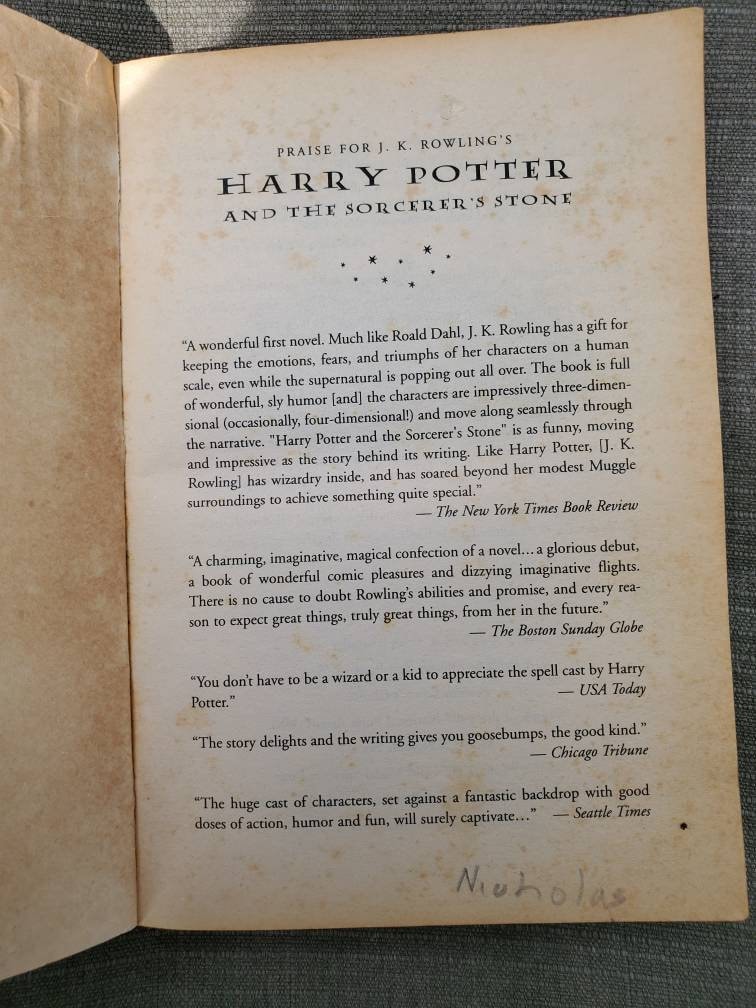 Harry Potter and the Sorcerers Stone Paperback Book Ny J.K. Rowling ...