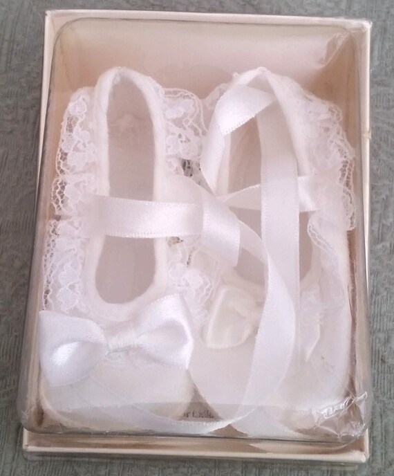 baby deer white shoes