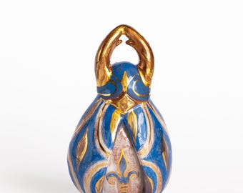 Ceramic Bug Ring · Hand-Painted Royal Blue & Gold Fleur-de-Lis · One of a Kind