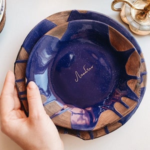 Handmade stoneware navy blue plate with custom gold word LOVE, Pottery serving dinnerware - Tiletiletesto, Julia Pilipchatina ceramic studio