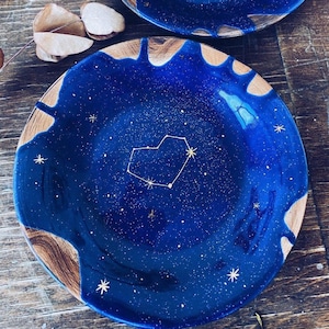 Celestial blue plates with gold heart constellation, Custom handmade dinnerware with stars and zodiac by Julia Pilipchatina, Tiletiletesto