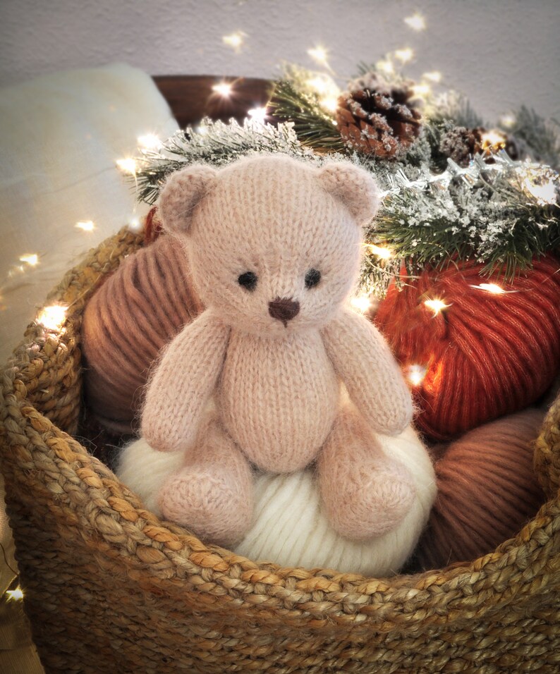 Teddy Bear knitting pattern, Knitted animal toy, In the round Pattern imagen 7