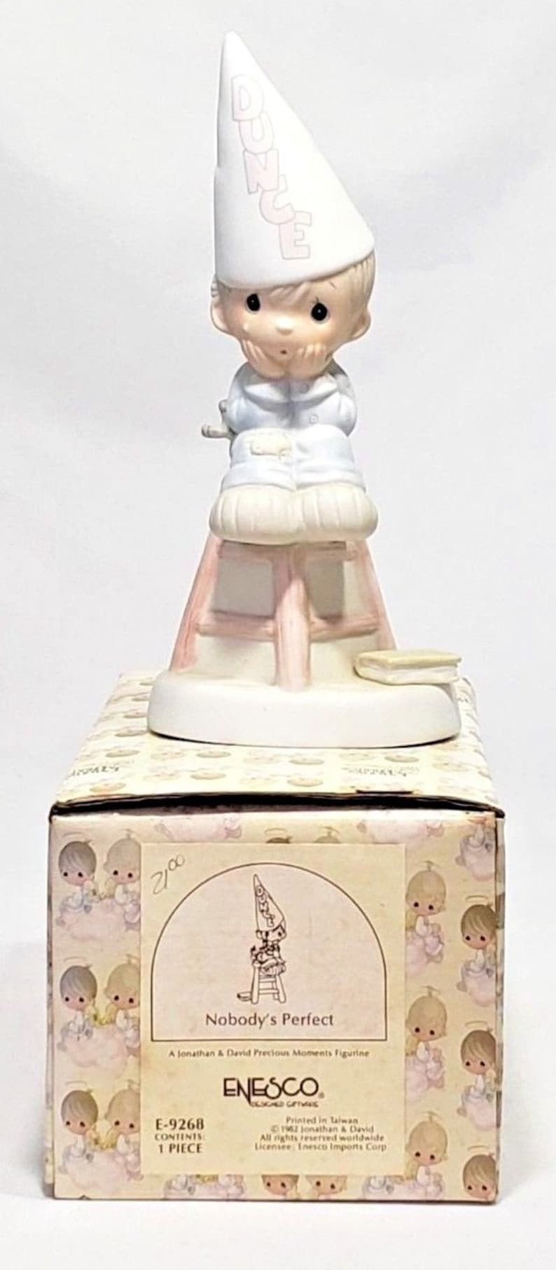 Precious Moments Figurine e9268 ln box Nobody/'s Perfect
