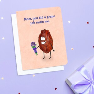 Carte de fête des mères - Grape Job Raisin Me - Cartes pour maman - Carte de fête des mamans - Carte de fête des mères drôle - Carte de fête des mamans drôle - Jeux de mots pour maman
