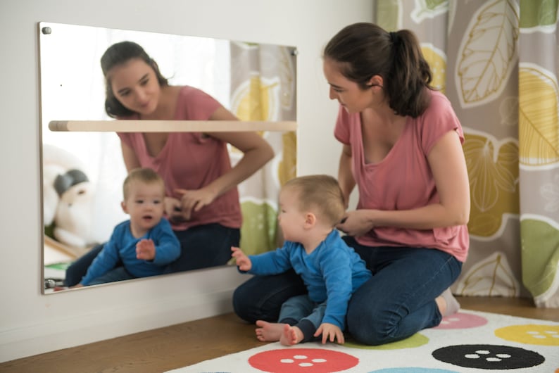 Montessori mirror with pull up bar