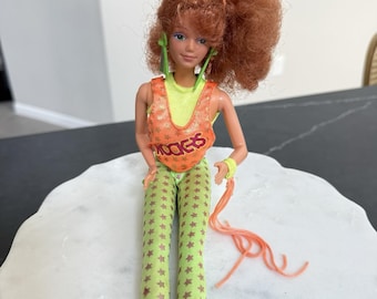 Mattel Barbie and the Rockers 1986 Vintage Real Dancing Action Doll