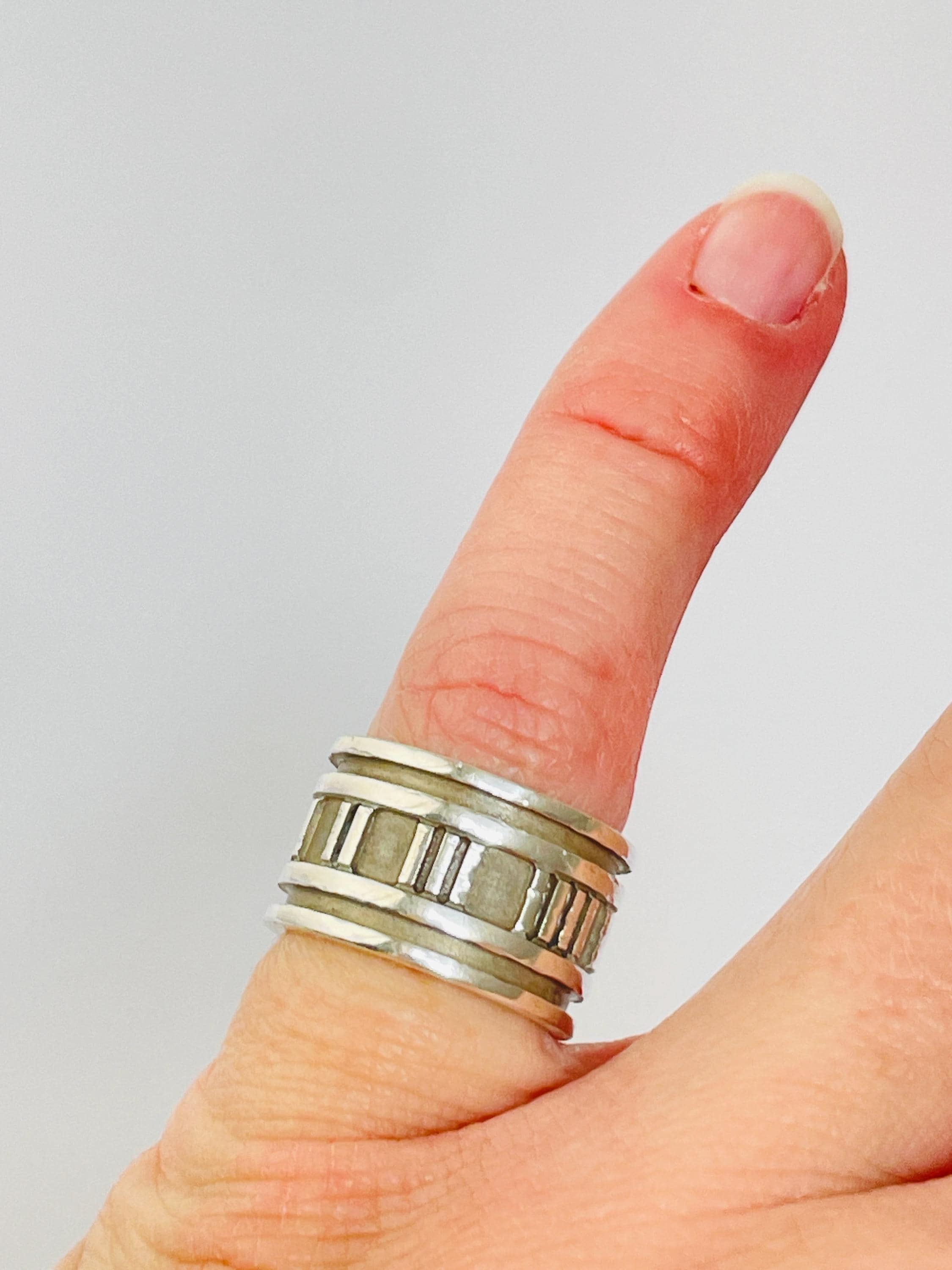 Vintage Tiffany & Co. Atlas Band Ring 1995 Minimalist Grooved