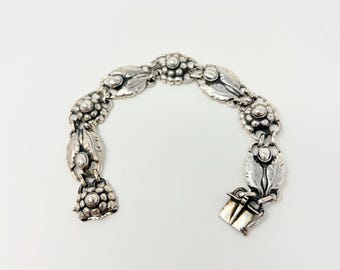Vintage Georg Jensen Inc. Armband med månskenspaneler - Sterling Silver 925 - Nr 3 - Slät hamrad druva blommig Danmark
