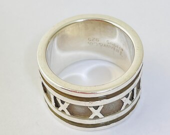 Vintage Tiffany & Co. Atlas Band Ring 1995 Minimalist Grooved