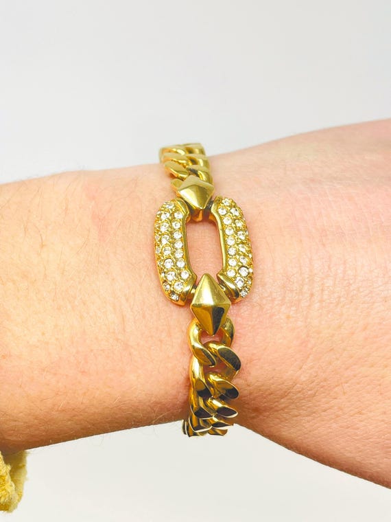 Elegant Gold Chain Bracelet with Crystal Accents Elarria Golden Stainless Steel Premium & Elegant Bracelet  main image 4