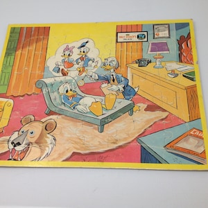 1962 Walt Disney Donld Duck Cardboard Toy Puzzle