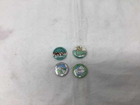 Hostel Buttons Set Of Four (G2) - image 1