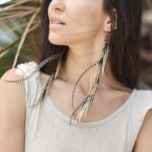 Boucles d'oreilles plumes « Love » Boucles d'oreilles plumes bohèmes – Boucles d'oreilles longues tendance avec plumes naturelles, bijoux bohèmes, accessoires de festival