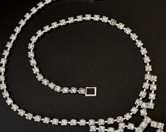 Vintage 1950 collier en strass transparents, bijoux anciens succession, bavoir festonné formel, accessoire de mariage pour la mariée, bal de promo opéra, fêter