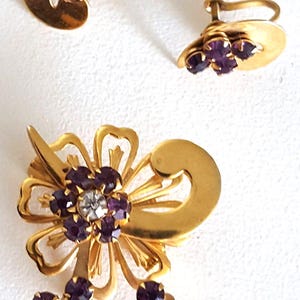 Conjunto de joyas de cristal con diamantes de imitación morados, pendientes vintage con broche floral y cierre de rosca, broche de flor de amatista con piedra natal, regalo de cumpleaños para mamá. imagen 9