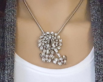 Collar con colgante de diamantes de imitación transparentes firmado por Garne, accesorio art déco vintage, joya tradicional, sencilla, elegante, informal y de uso diario.